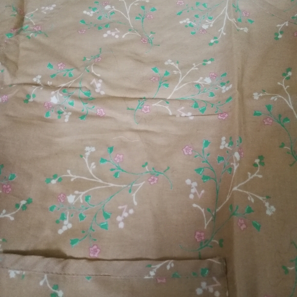 UA women's scrub top - Picture 3 of 6